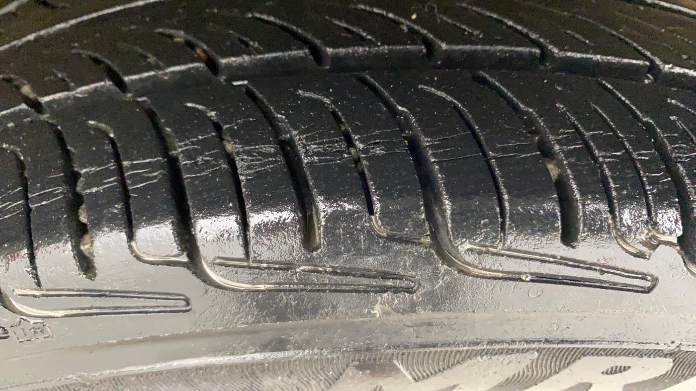 2013 Maruti Alto K10 VXI, Petrol, Manual, 59,793 km, Left Rear Tyre Tread