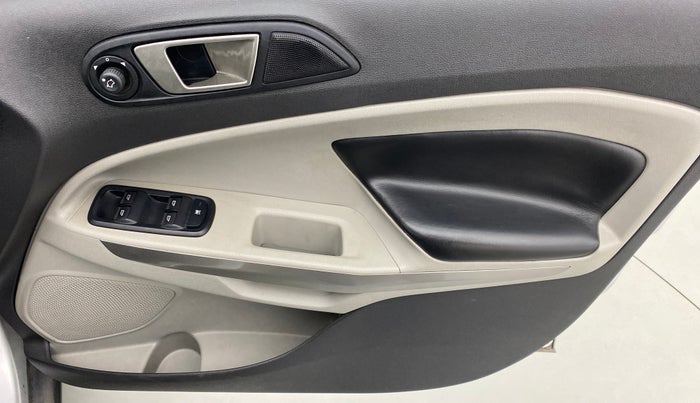 2017 Ford Ecosport 1.5 TITANIUM TI VCT AT, Petrol, Automatic, 30,025 km, Driver Side Door Panels Control