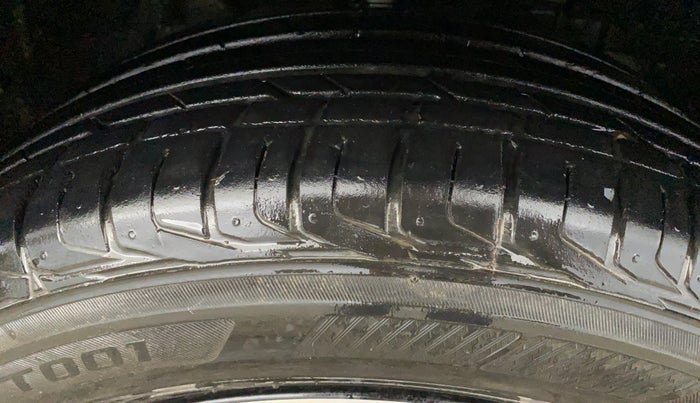 2022 Tata NEXON XZA PLUS PETROL, Petrol, Automatic, 23,210 km, Right Front Tyre Tread