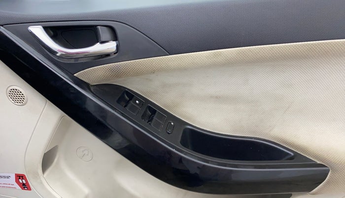 2022 Tata NEXON XZA PLUS PETROL, Petrol, Automatic, 23,210 km, Driver Side Door Panels Control