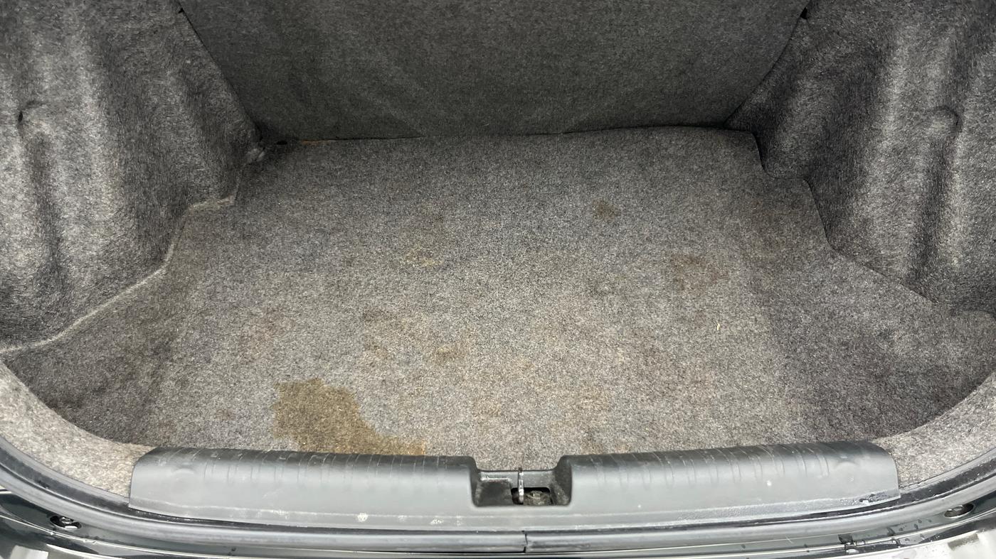 2015 Honda Amaze 1.2L I-VTEC S, Petrol, Manual, 62,387 km, Boot Inside