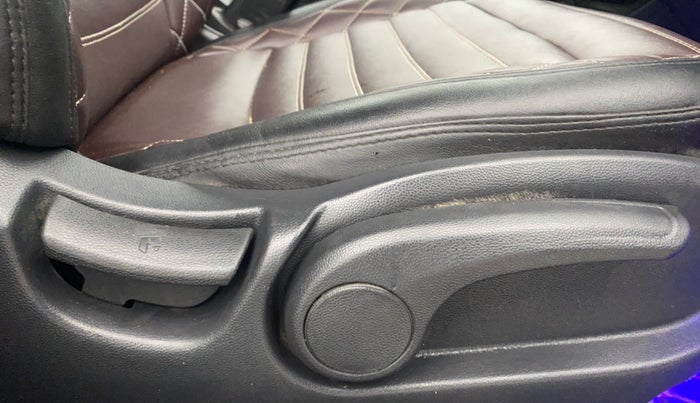 2018 Hyundai Elite i20 ASTA 1.2  CVT, Petrol, Automatic, 63,188 km, Driver Side Adjustment Panel