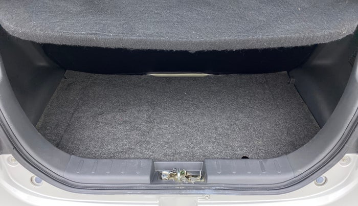 2018 Maruti Alto 800 LXI, Petrol, Manual, 6,825 km, Boot Inside