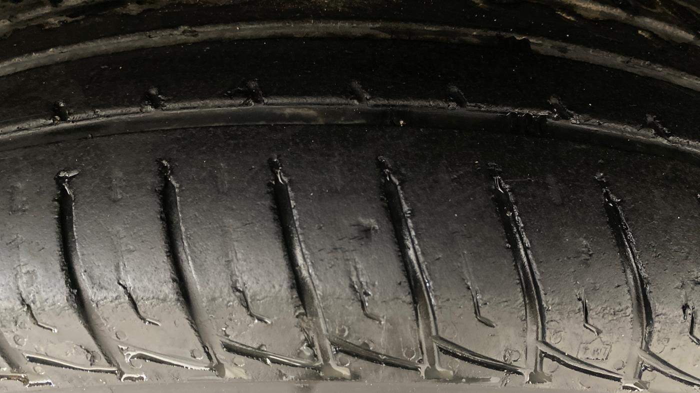 2015 Nissan Terrano XL (P), Petrol, Manual, 45,514 km, Left Front Tyre Tread