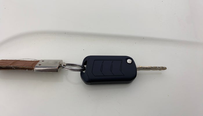 2023 Mahindra BOLERO NEO N 4, Diesel, Manual, 57,131 km, Key Close Up