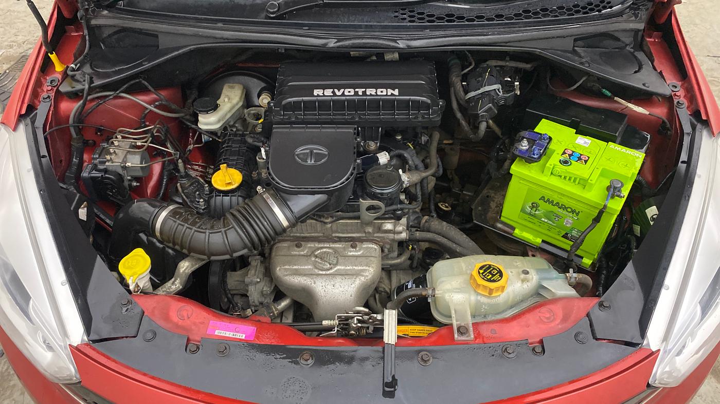 2018 Tata Tiago XZ PETROL, Petrol, Manual, 62,654 km, Engine View