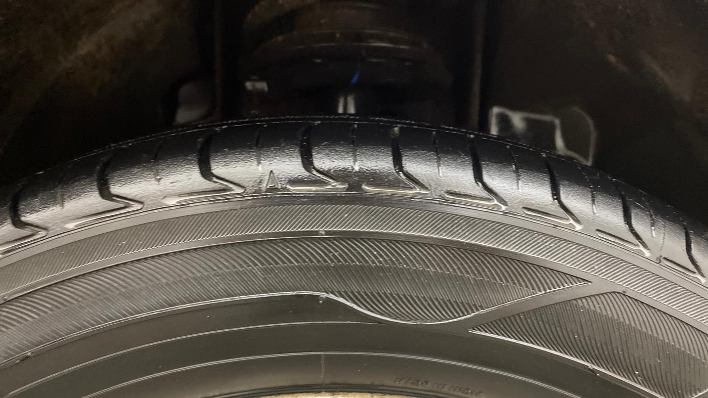 2018 Tata Tiago XZ PETROL, Petrol, Manual, 62,654 km, Right Front Tyre Tread