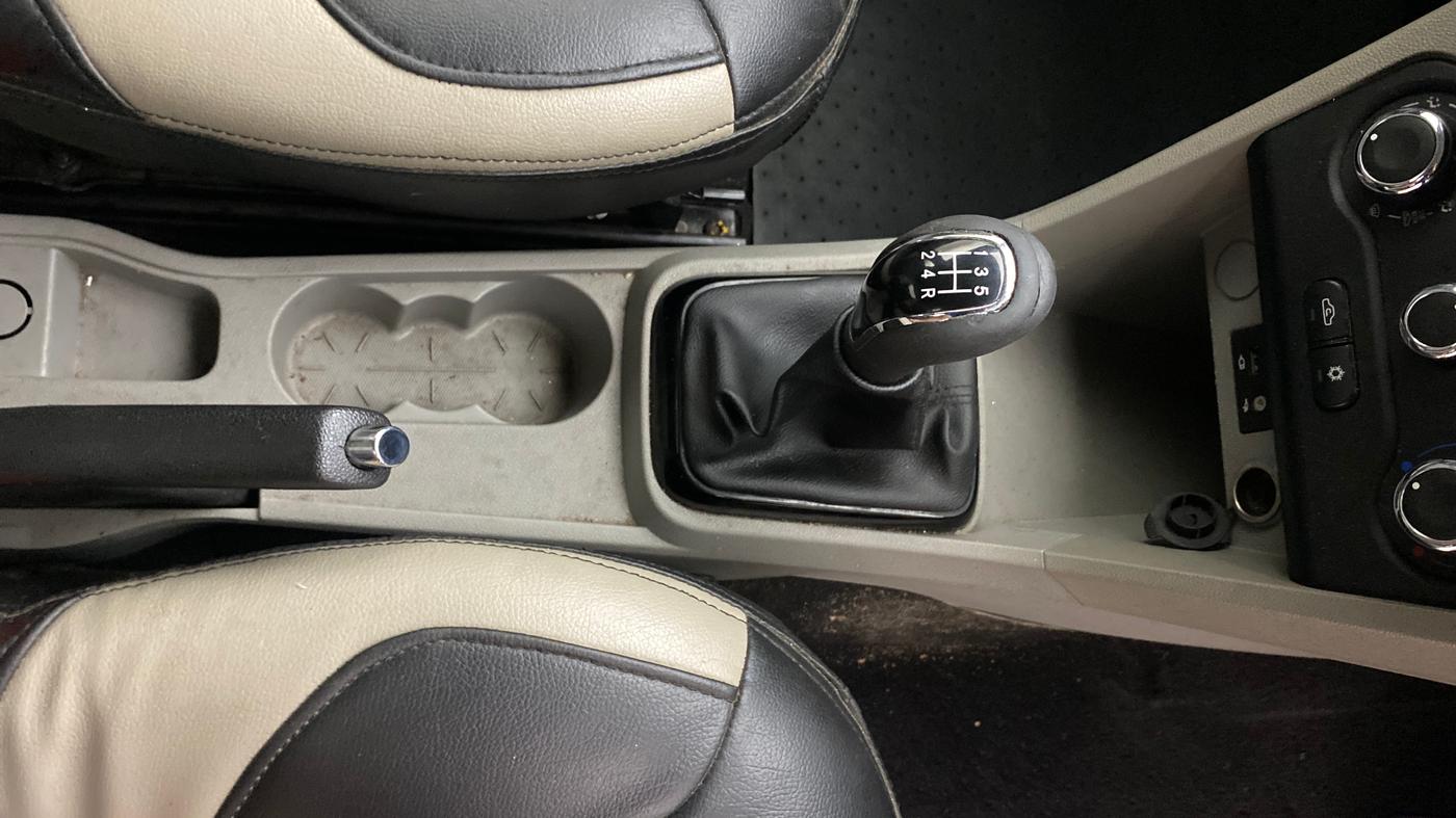 2018 Tata Tiago XZ PETROL, Petrol, Manual, 62,654 km, Gear Lever