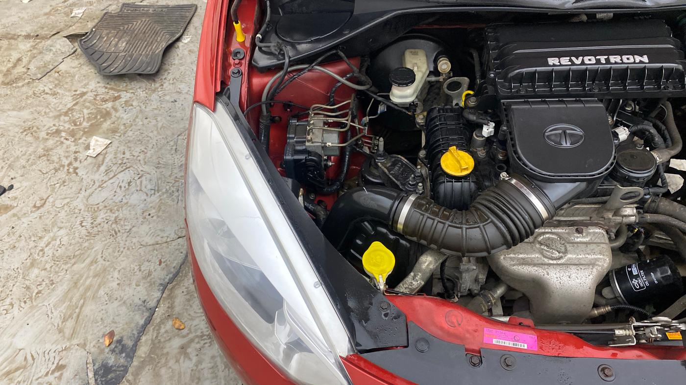 2018 Tata Tiago XZ PETROL, Petrol, Manual, 62,654 km, Engine View - Right