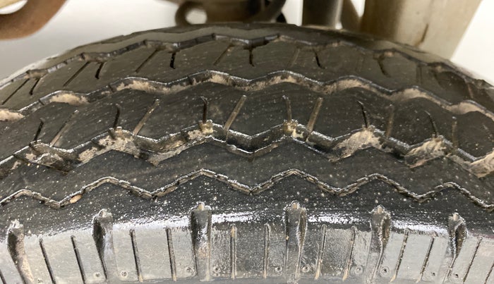 2018 Maruti Eeco 5 STR WITH AC PLUSHTR, Petrol, Manual, 35,829 km, Left Rear Tyre Tread