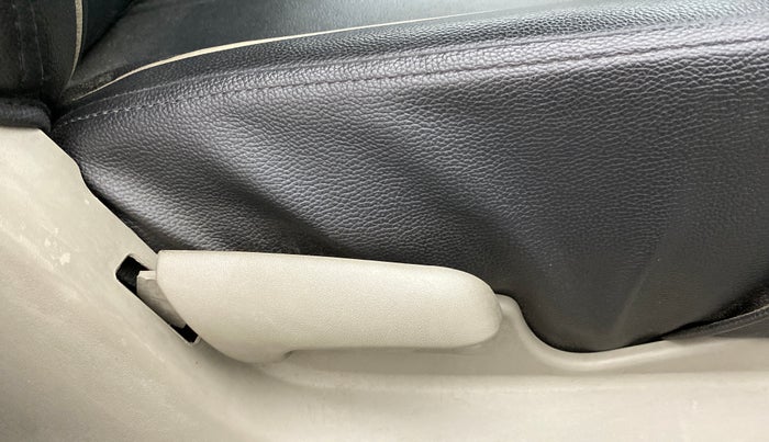 2017 Maruti Celerio VXI CNG D, CNG, Manual, 24,440 km, Driver Side Adjustment Panel