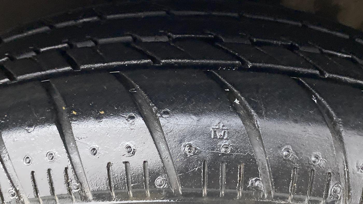 2017 Maruti Celerio VXI CNG D, CNG, Manual, 24,440 km, Right Front Tyre Tread