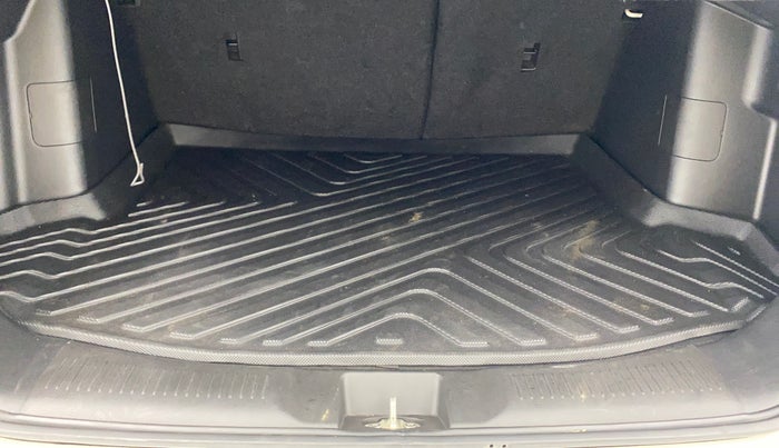 2023 Maruti Grand Vitara ZETA SMART HYBRID, Petrol, Manual, 78,499 km, Boot Inside