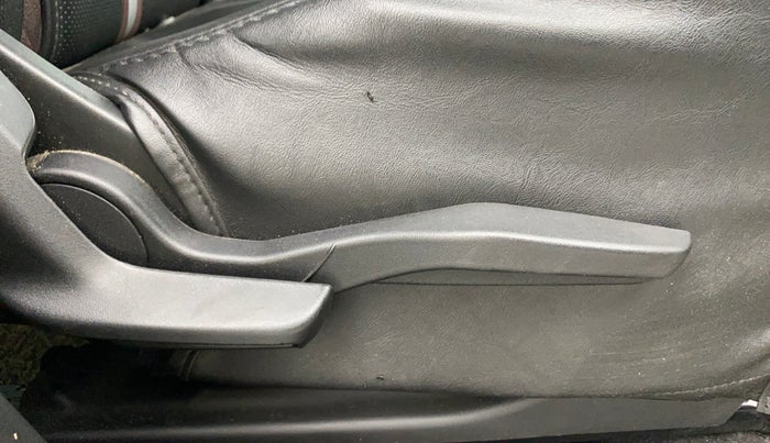 2023 Maruti Grand Vitara ZETA SMART HYBRID, Petrol, Manual, 78,499 km, Driver Side Adjustment Panel