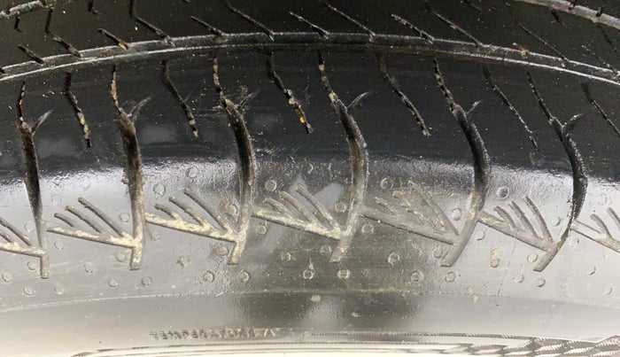 2023 Maruti Grand Vitara ZETA SMART HYBRID, Petrol, Manual, 78,499 km, Left Rear Tyre Tread