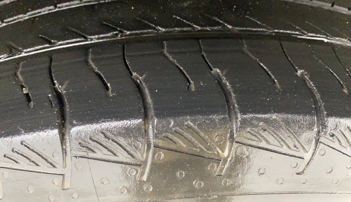 2023 Maruti Grand Vitara ZETA SMART HYBRID, Petrol, Manual, 78,499 km, Right Front Tyre Tread