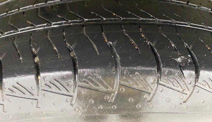 2023 Maruti Grand Vitara ZETA SMART HYBRID, Petrol, Manual, 78,499 km, Right Rear Tyre Tread