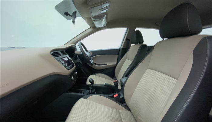 2020 Hyundai Elite i20 1.2 SPORTS PLUS VTVT, Petrol, Manual, 14,509 km, Right Side Front Door Cabin