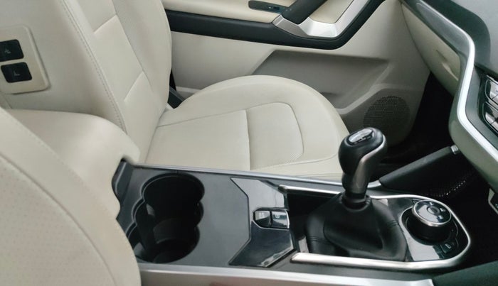 2023 Tata Safari XZ PLUS, Diesel, Manual, 21,229 km, Gear Lever