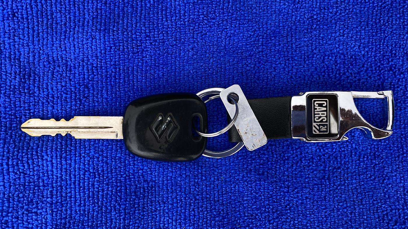 2017 Maruti Alto 800 VXI, Petrol, Manual, 97,977 km, Key Close Up