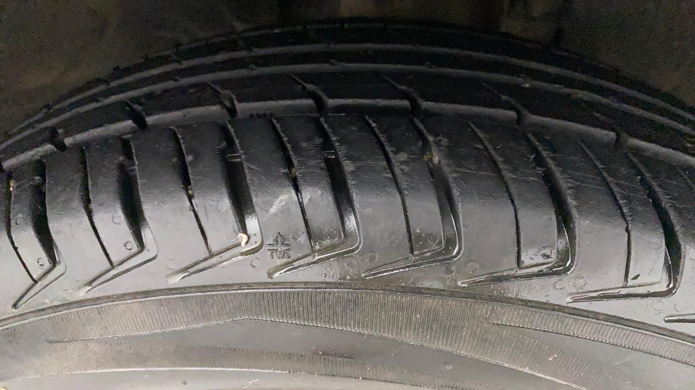 2017 Renault Kwid RXT 0.8, Petrol, Manual, 43,274 km, Right Front Tyre Tread