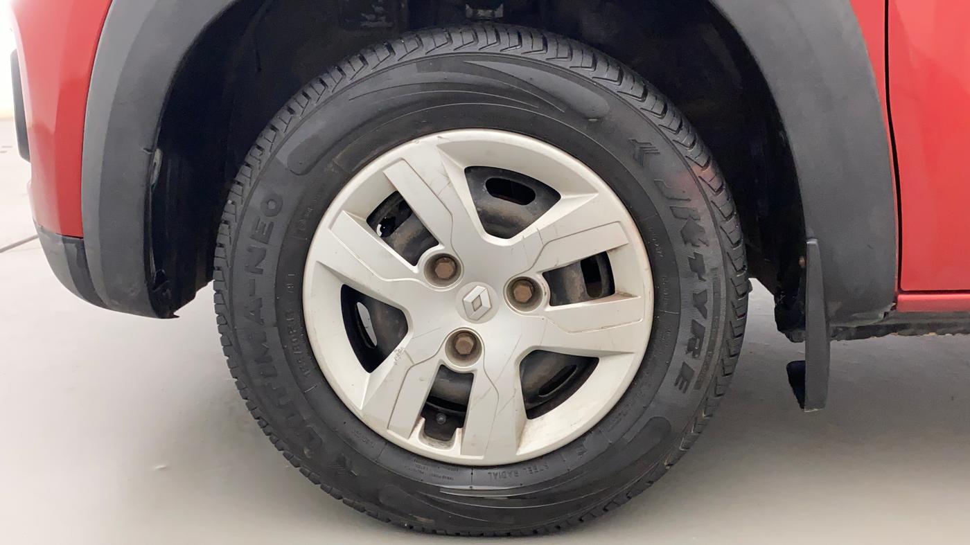 2017 Renault Kwid RXT 0.8, Petrol, Manual, 43,274 km, Left Front Wheel