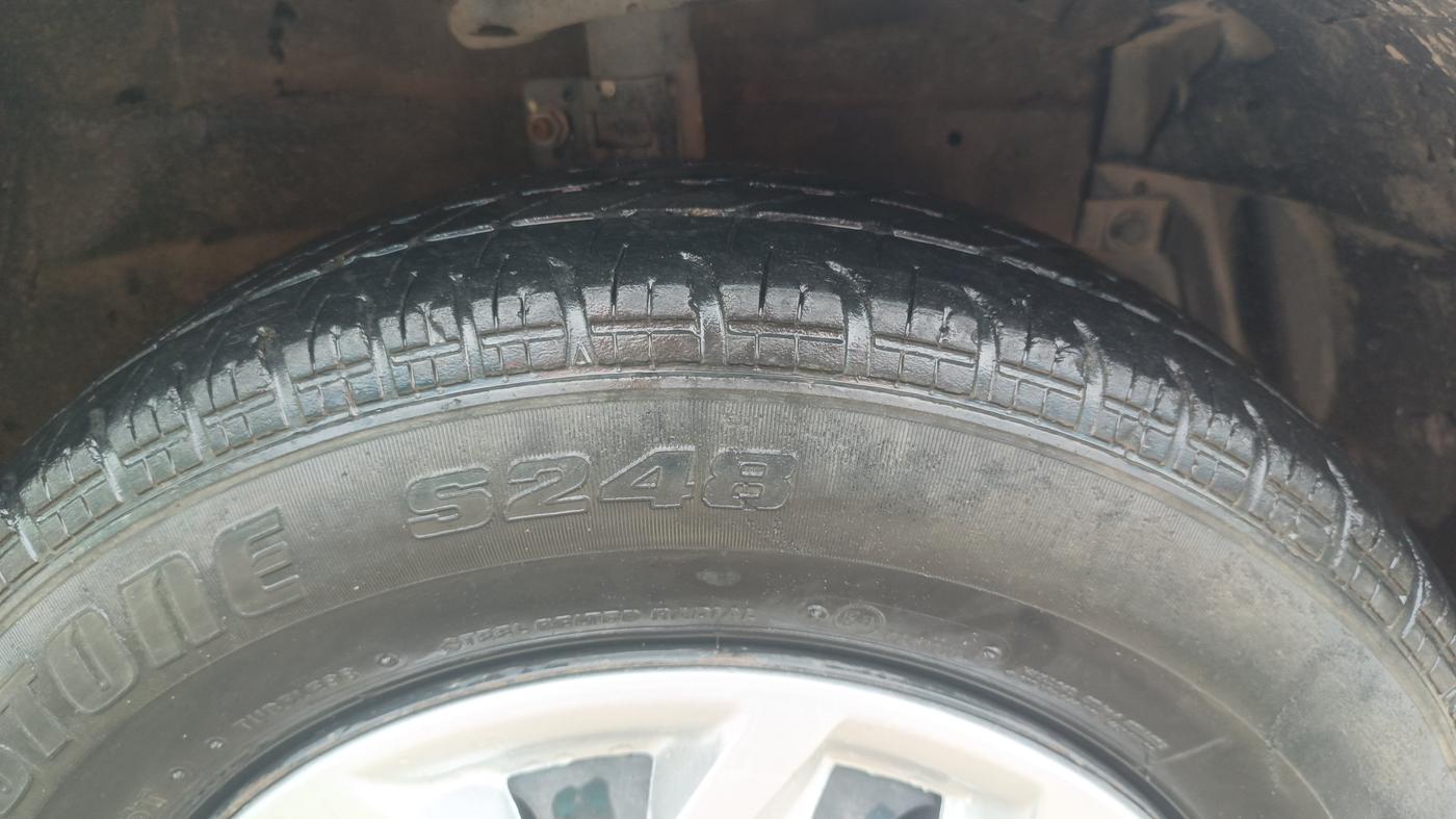 2017 Maruti Swift VXI, Petrol, Manual, 52,497 km, Right Front Tyre Tread
