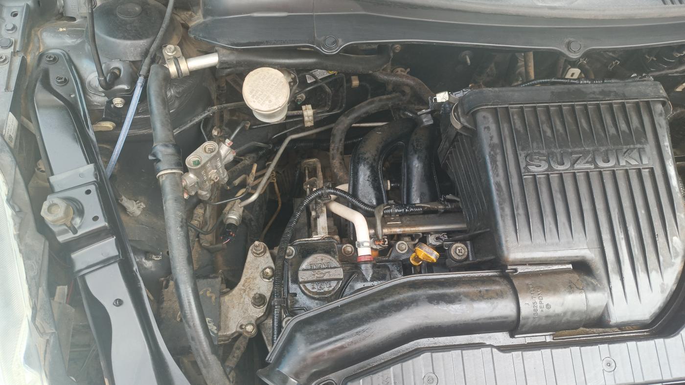 2017 Maruti Swift VXI, Petrol, Manual, 52,497 km, Engine View - Right