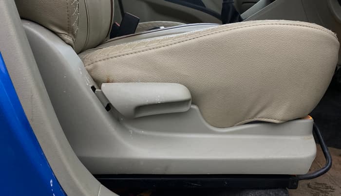 2017 Maruti Celerio VXI, Petrol, Manual, 32,001 km, Driver Side Adjustment Panel