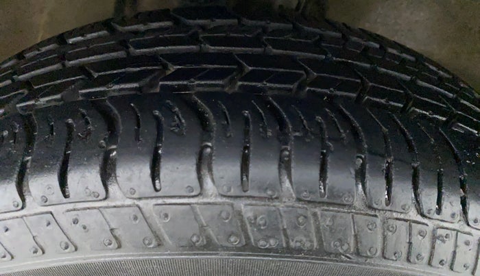 2019 Maruti Alto K10 VXI AMT P, Petrol, Automatic, 11,597 km, Right Front Tyre Tread