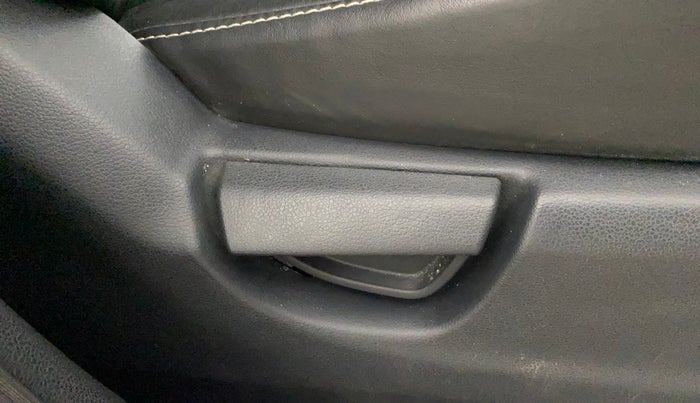 2022 Hyundai NEW SANTRO SPORTZ AMT, Petrol, Automatic, 26,580 km, Driver Side Adjustment Panel