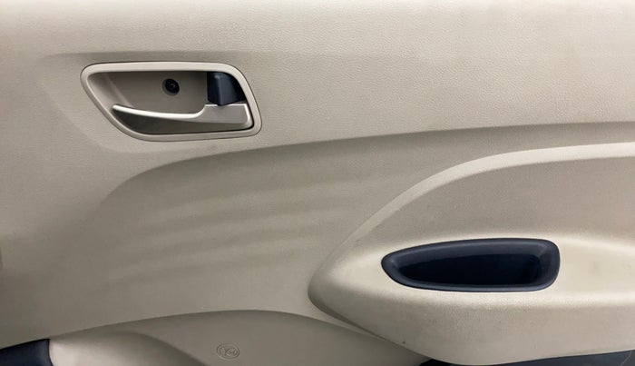 2022 Hyundai NEW SANTRO SPORTZ AMT, Petrol, Automatic, 26,580 km, Driver Side Door Panels Control