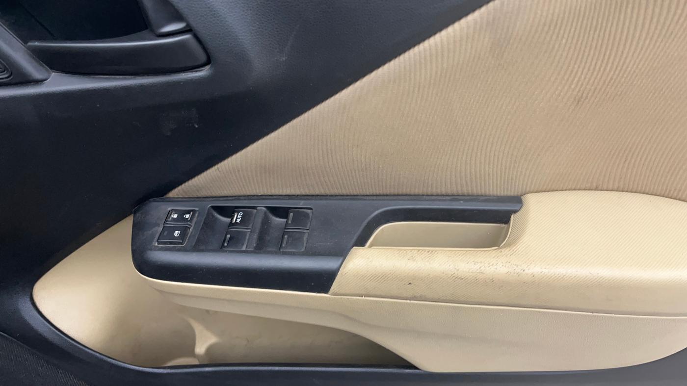 2014 Honda City 1.5L I-VTEC SV, Petrol, Manual, 53,327 km, Driver Side Door Panels Control