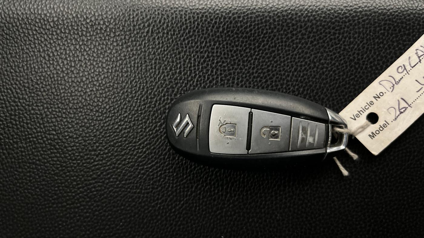 2022 Maruti BREZZA ZXI, Petrol, Manual, 43,949 km, Key Close Up