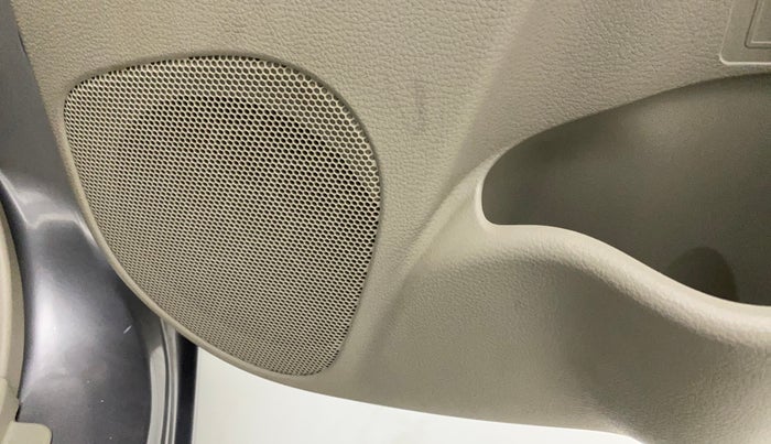 2016 Maruti Celerio VXI, Petrol, Manual, 50,674 km, Infotainment system - Rear speakers missing / not working