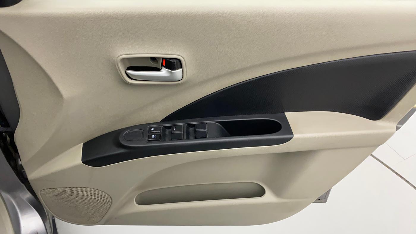 2016 Maruti Celerio VXI, Petrol, Manual, 50,674 km, Driver Side Door Panels Control