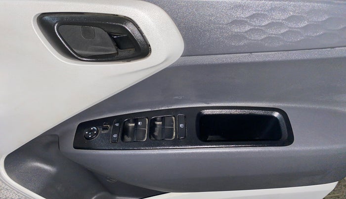 2021 Hyundai GRAND I10 NIOS MAGNA 1.2 KAPPA VTVT, Petrol, Manual, 10,176 km, Driver Side Door Panels Control