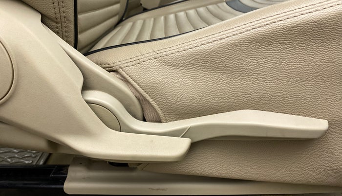 2019 Maruti Dzire VXI, Petrol, Manual, 59,044 km, Driver Side Adjustment Panel