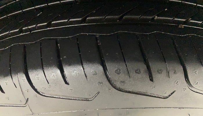 2024 Maruti FRONX DELTA PLUS 1.2L AGS, Petrol, Automatic, 8,453 km, Left Rear Tyre Tread