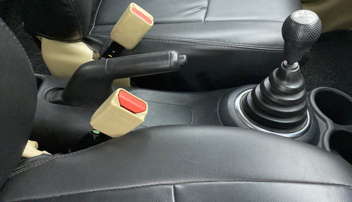 2016 Honda Brio S MT, Petrol, Manual, 54,659 km, Gear Lever