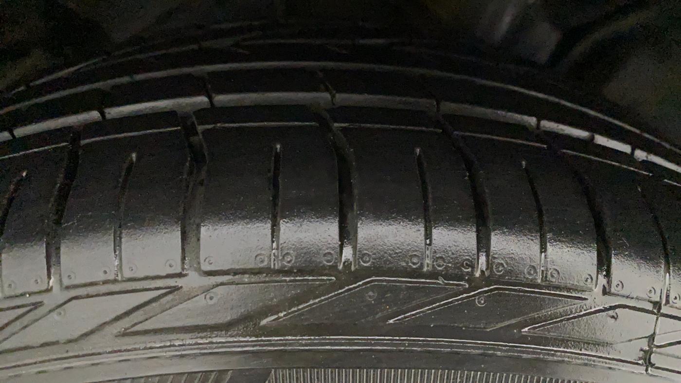 2021 Tata NEXON XZA PLUS (O) PETROL, Petrol, Automatic, 9,763 km, Right Rear Tyre Tread