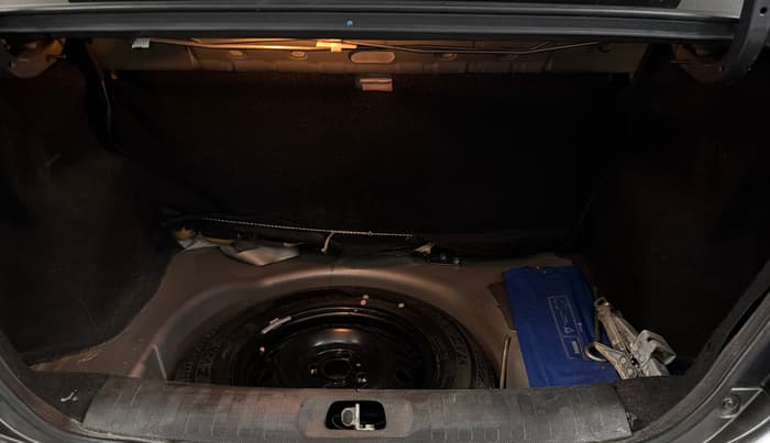 2015 Maruti Swift Dzire VXI, Petrol, Manual, 31,965 km, Boot Inside