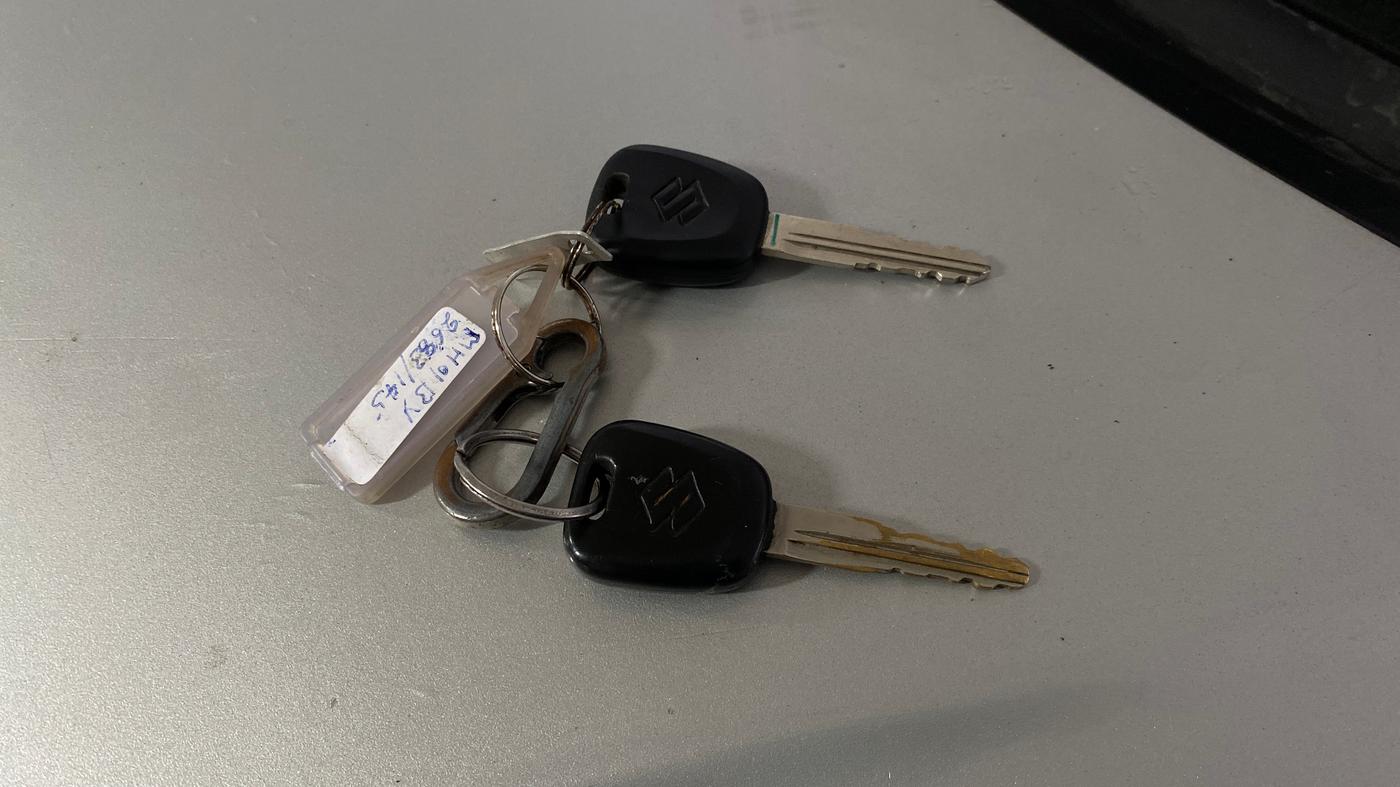 2015 Maruti Wagon R 1.0 LXI CNG, CNG, Manual, 85,882 km, Key Close Up