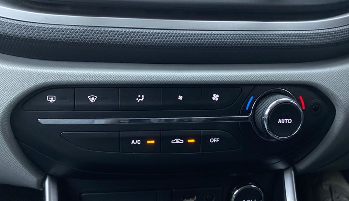 2020 Tata ALTROZ XZ 1.2, Petrol, Manual, 16,338 km, Automatic Climate Control