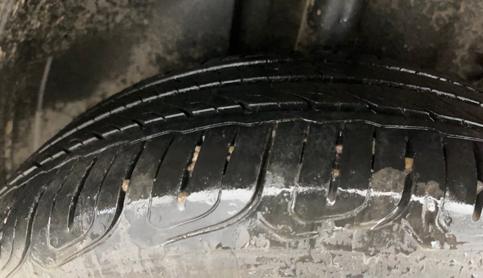 2023 Tata ALTROZ XM PLUS SUNROOF CNG, CNG, Manual, 33,529 km, Right Rear Tyre Tread