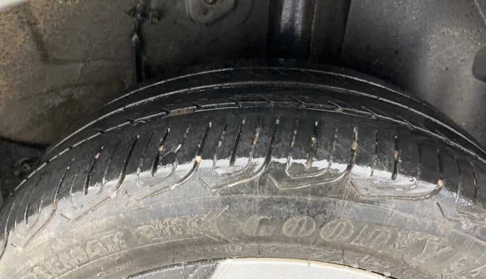 2023 Tata ALTROZ XM PLUS SUNROOF CNG, CNG, Manual, 33,529 km, Left Rear Tyre Tread