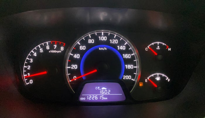 2015 Hyundai Grand i10 SPORTZ 1.2 KAPPA VTVT, Petrol, Manual, 1,22,610 km, Odometer Image