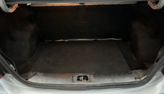 2015 Maruti Swift Dzire VXI, Petrol, Manual, 57,812 km, Boot Inside