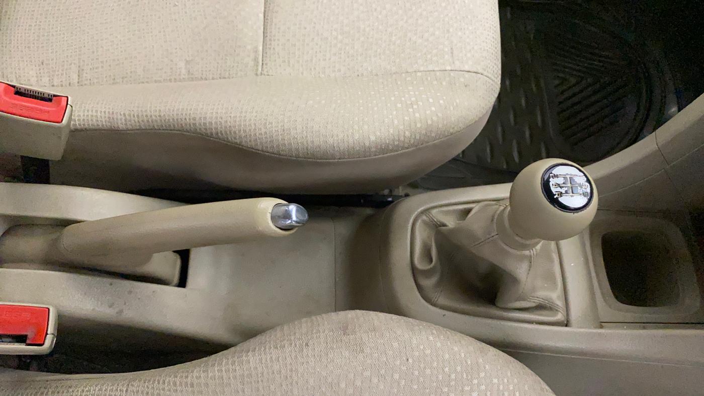 2014 Maruti Swift Dzire VXI, Petrol, Manual, 46,549 km, Gear Lever