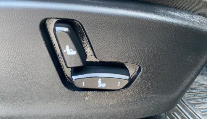 2021 MG HECTOR SHARP 1.5 DCT PETROL, Petrol, Automatic, 95,379 km, Driver Side Adjustment Panel